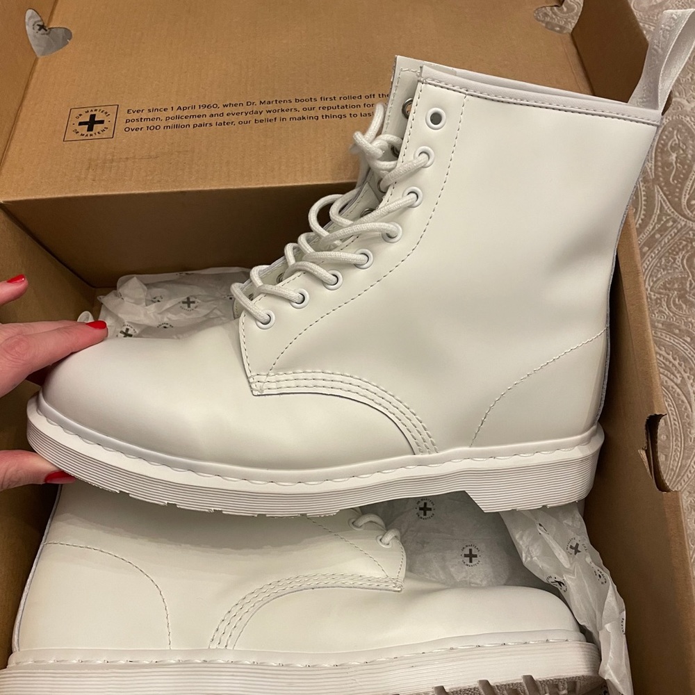 ❌SOLD❌ Dr. Martens 1460 Mono 8-Eye Leather Boot - Picture 11 of 15